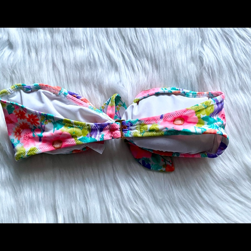*sold* Victoria’s Secret Bikini Top - Picture 6 of 9